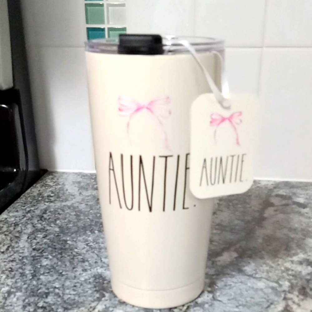 Rae Dunn AUNTIE Travel Mug 🩷🩷🩷